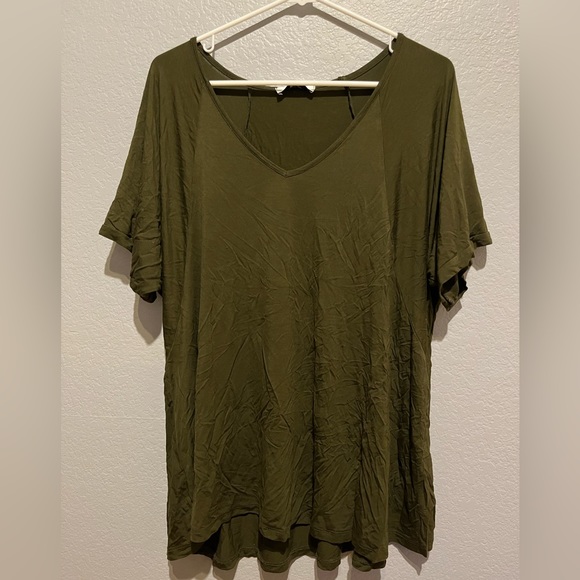 Carly Jean Los Angeles Tops - Womens Carly Jean Los Angeles Tshirt